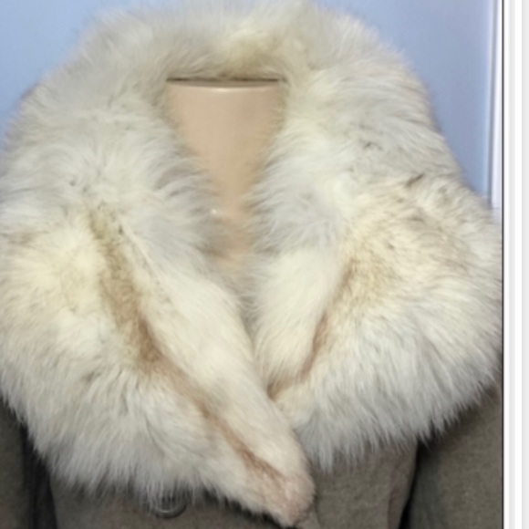 VINTAGE WOOL & FUR TRIM TAN AND CREAM COAT - Picture 4 of 7